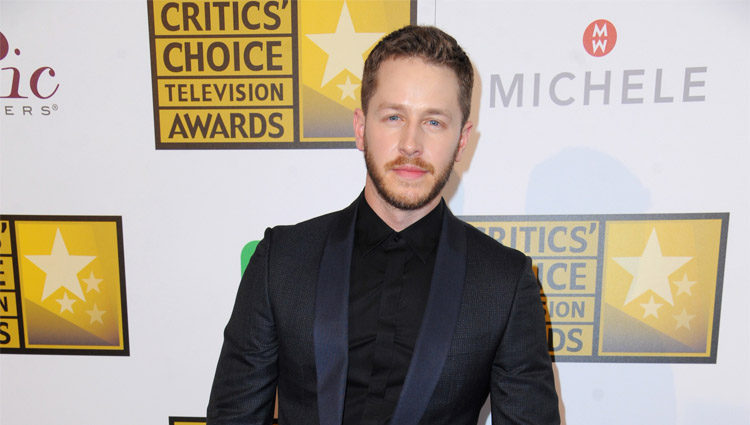 Josh Dallas en los Critics' Choice Television Awards 2014