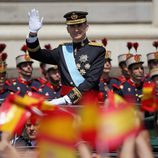 El Rey Felipe VI saluda en su llegada al Palacio Real en su proclamación como Rey