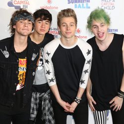 5 Seconds of Summer en el Summertime Ball 2014