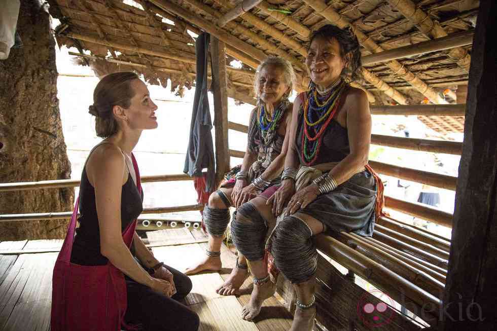 Angelina Jolie en el campamento de refugiados en Tailandia