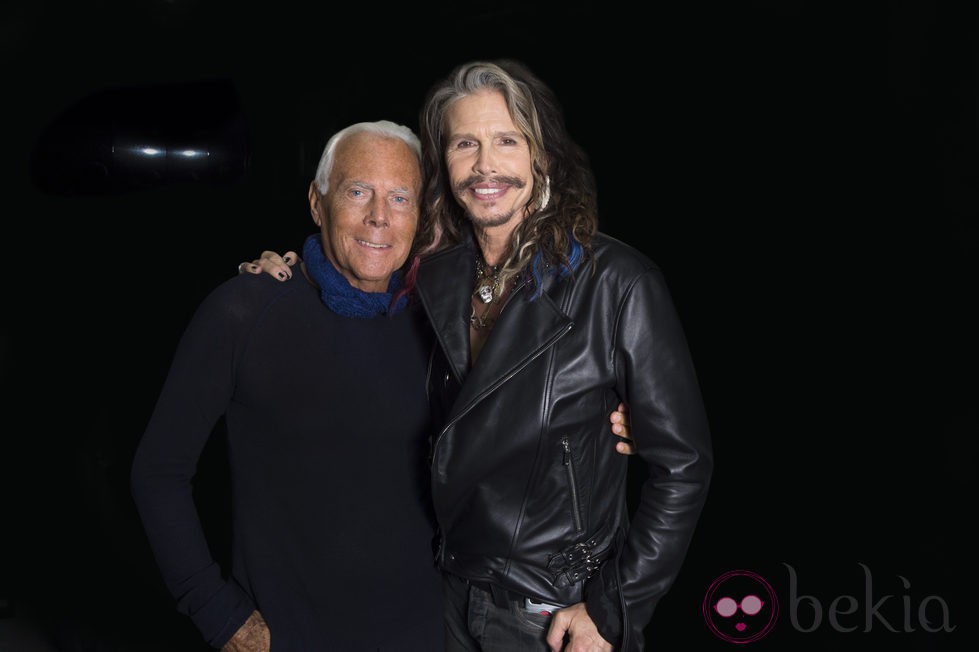 Giorgio Armani y Steven Tyler en el desfile primavera/verano 2015 de Emporio Armani en Milán