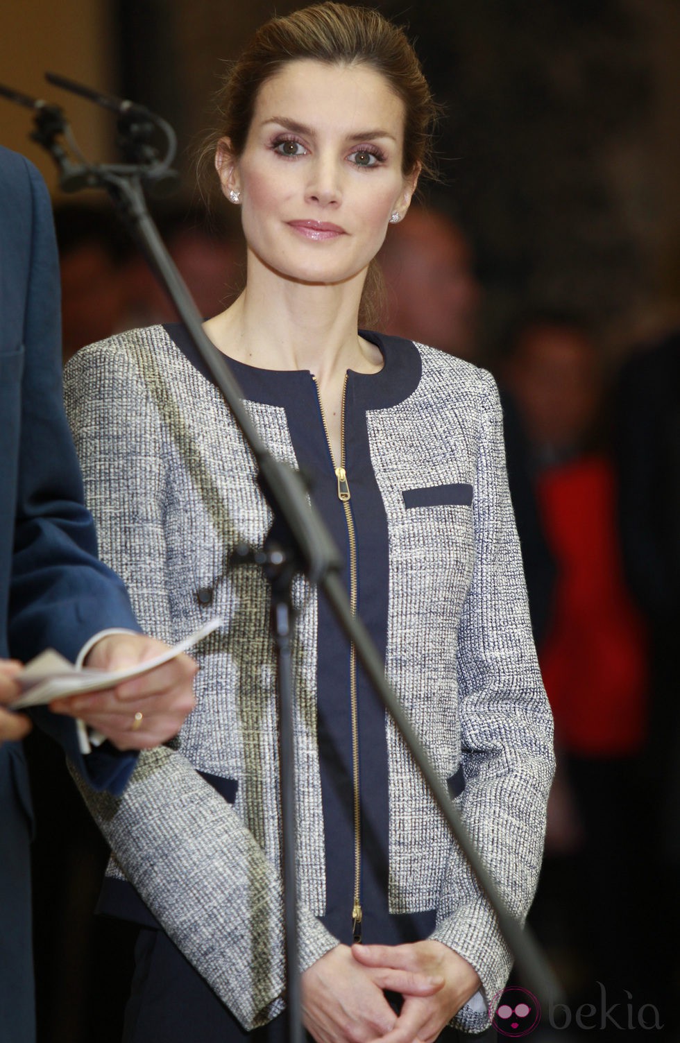 La Reina Letizia en un encuentro con representantes sociales