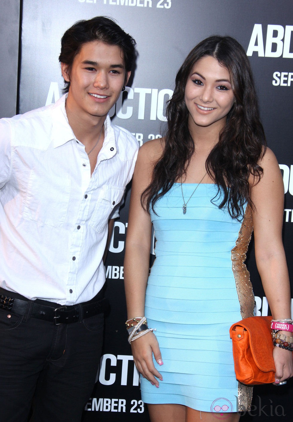 Booboo Stewart y Fivel Stewart  en el estreno de 'Abduction' en los Ángeles