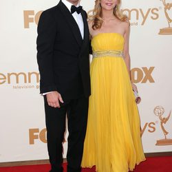 Jennifer Westfeldt y su novio Jon Hamm en los premios Emmy 2011