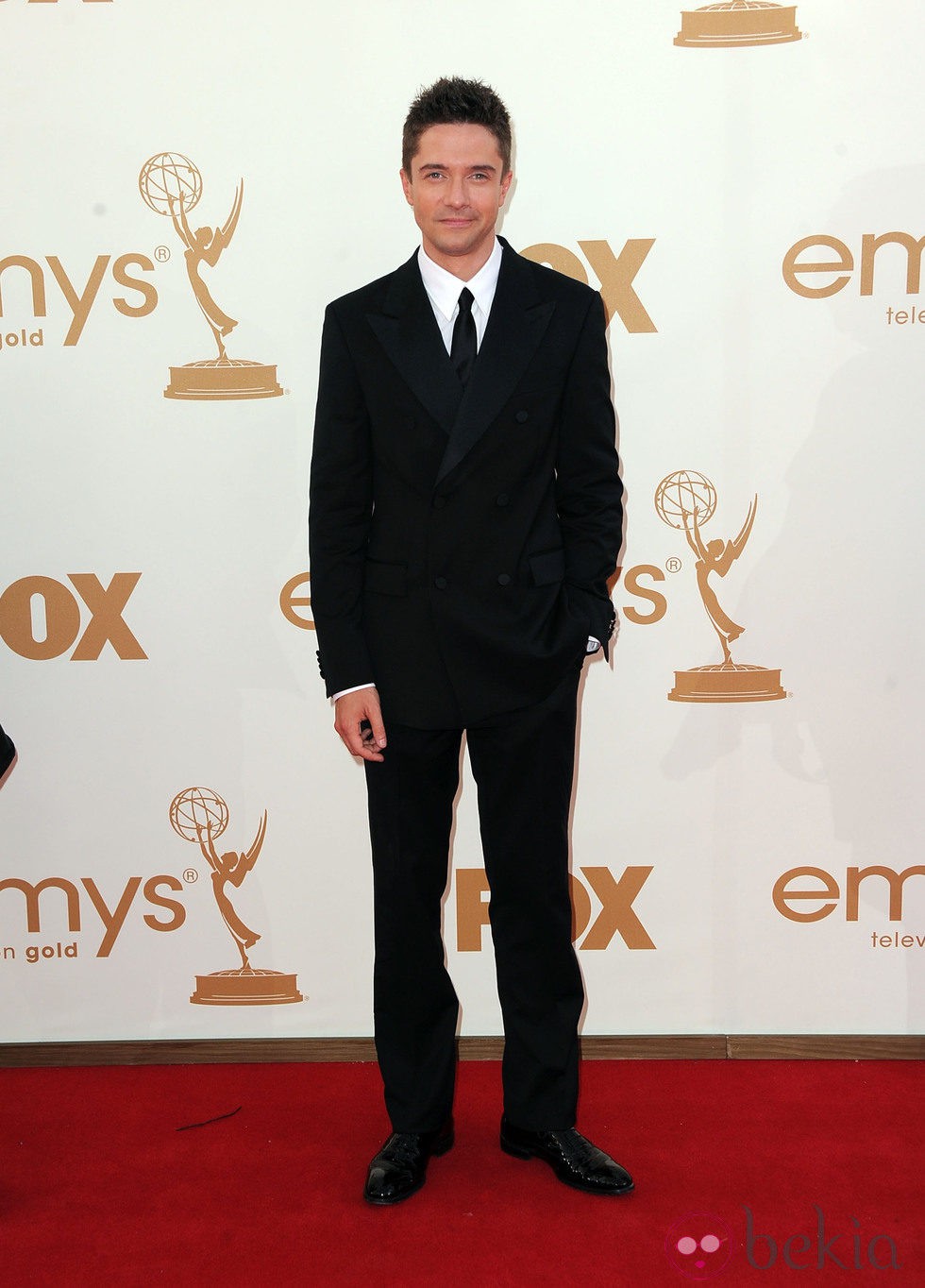 Topher Grace en los premios Emmy 2011