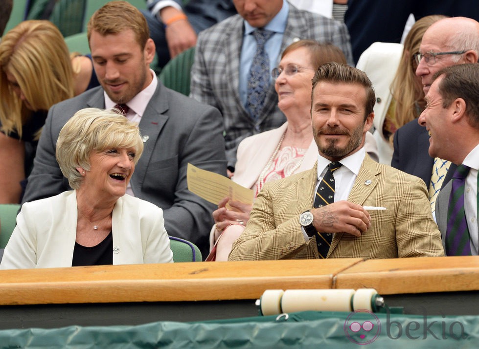 David Beckham y su madre Sandra en un partido de Rafa Nadal en Wimbledon 2014