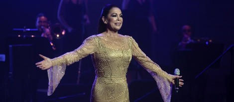 Isabel Pantoja en un concierto en Valladolid tras conocer que no irá a la cárcel