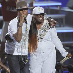 Pharrel Williams y Missy Elliott en los Premios BET 2014