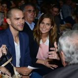 Marc Clotet y Natalia Sánchez, muy sonrientes en el concierto de Kevin Costner en Barcelona