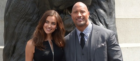 Irina Shayk y Dwayne Johnson promocionando 'Hércules' en Londres