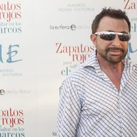 José Manuel Parada en la presentación de la primera novela de Nacho Montes