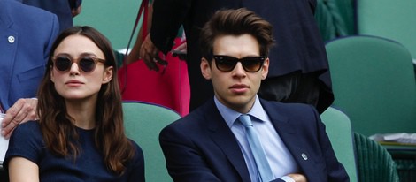 Keira Knightley y James Righton en la final femenina de Wimbledon 2014