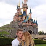 Edurne y David De Gea, muy tiernos delante del castillo de Disney