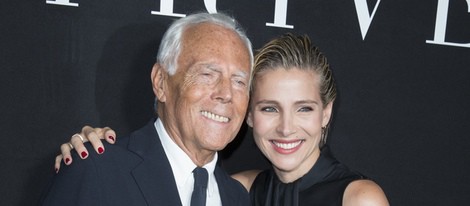 Elsa Pataky y Giorgio Armani en el desfile de Giorgio Armani de la Semana de la Alta Costura de París otoño/invierno 2014