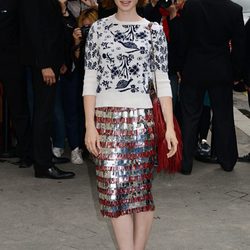 Lily Collins en el desfile de Chanel de la Semana de la Alta Costura de París otoño/invierno 2014