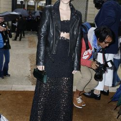 Emma Watson en el desfile de Valentino de la Semana de la Alta Costura de París otoño/invierno 2014