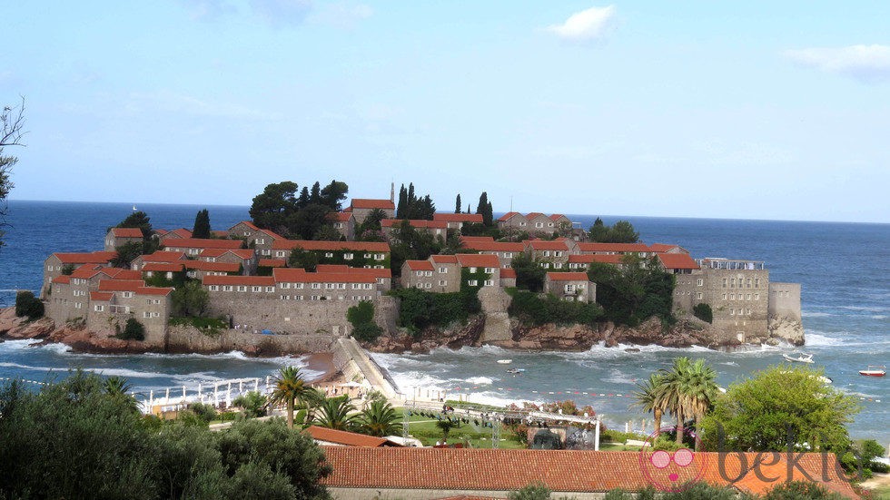 La lujosa villa Sveti Stefan donde se celebrará la boda de Djokovic y Ristic