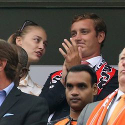 Pierre Casiraghi y Beatrice Borromeo en el partido Argentina-Holanda del Mundial 2014