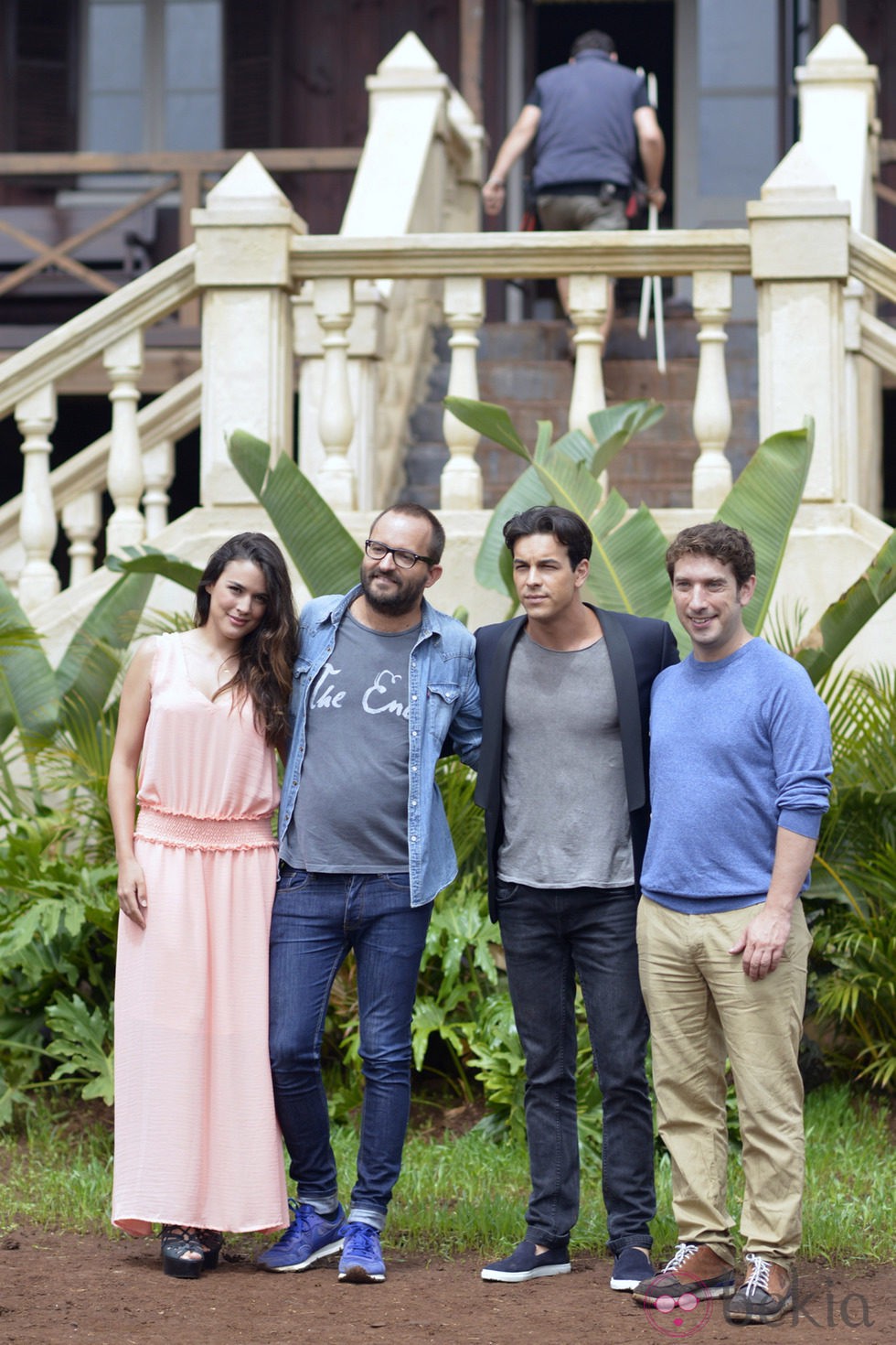 Fernando González Molina, Mario Casas y Adriana Ugarte en la presentación del rodaje de 'Palmeras en la nieve'