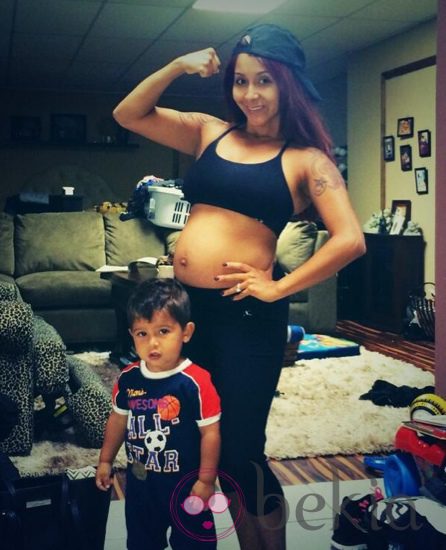 Snooki presume de cuerpo tonificado y de embarazo junto a Lorenzo Dominic