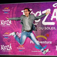 Ángel Llacer en el estreno del espectáculo del Circo del Sol 'Kooza' en Port Aventura