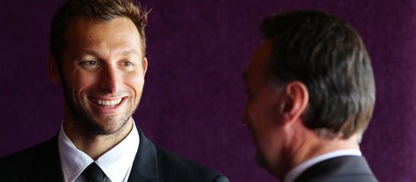 Ian Thorpe con el Ministro de Industria de Australia