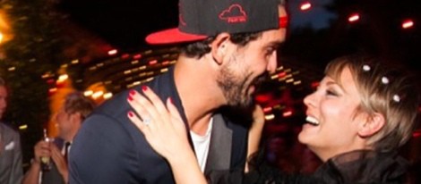 Kaley Cuoco y Ryan Sweeting en la fiesta de cumpleaños de él