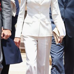 La Reina Letizia con velo a su llegada al Mausoleo del Rey Mohamed V en Rabat