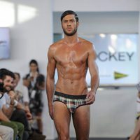 José Lamuño desfilando para Jockey en la MFSHOW primavera/verano 2015