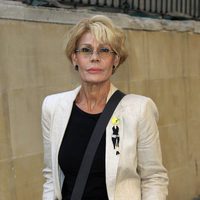 Rosa Valenty en el funeral de Carmen Hornillos