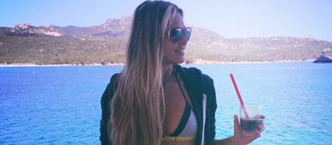 Elle Macpherson en la costa italiana