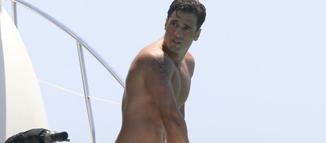 David Bustamante en un yate en Ibiza