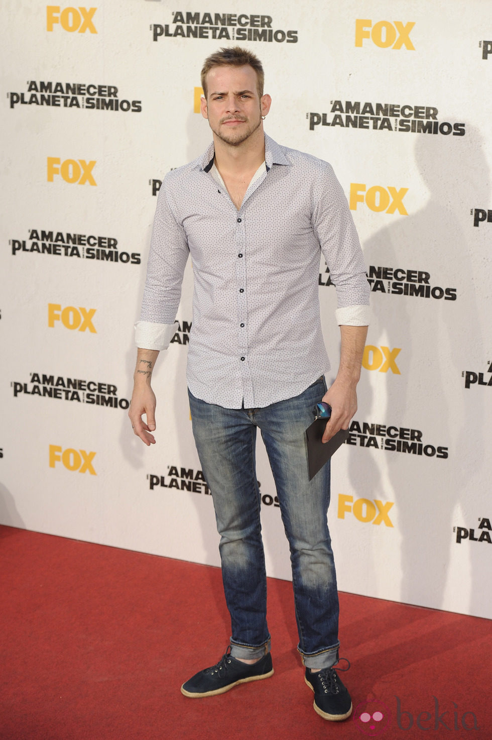 Álex Casademunt en el estreno de 'El amanecer del planeta de los simios' en Madrid