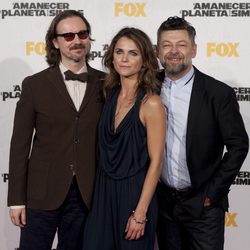 Matt Reeves, Keri Russell y Andy Serkis en el estreno de 'El amanecer del planeta de los simios' en Madrid