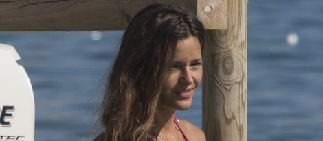 Malena Costa luce un llamativo bikini en sus vacaciones en Formentera