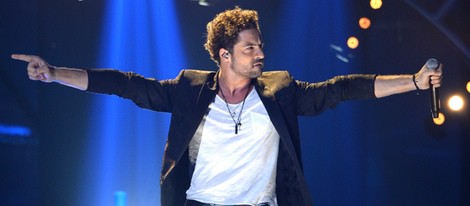 David Bisbal actúa en los Premios Juventud 2014