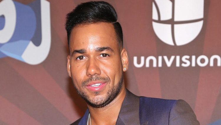 Romeo Santos en los Premios Juventud 2014