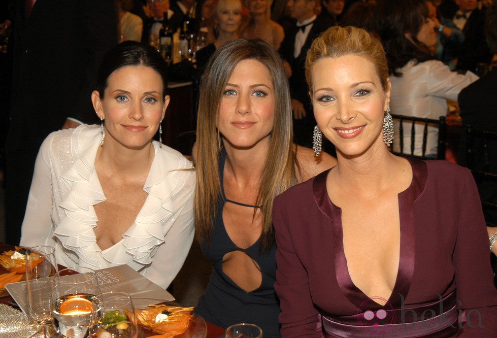 Courtney Cox, Jennifer Aniston y Lisa Kudrow de cena