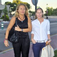 Cristina Tárrega y Fiona Ferrer en la capilla ardiente de la madre de Ana Rosa Quintana