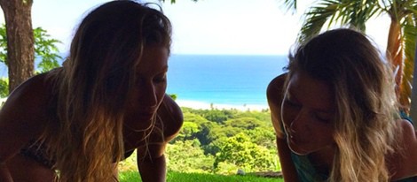 Gisele Bündchen y Patricia, su hermana gemela, celebran su 34 cumpleaños