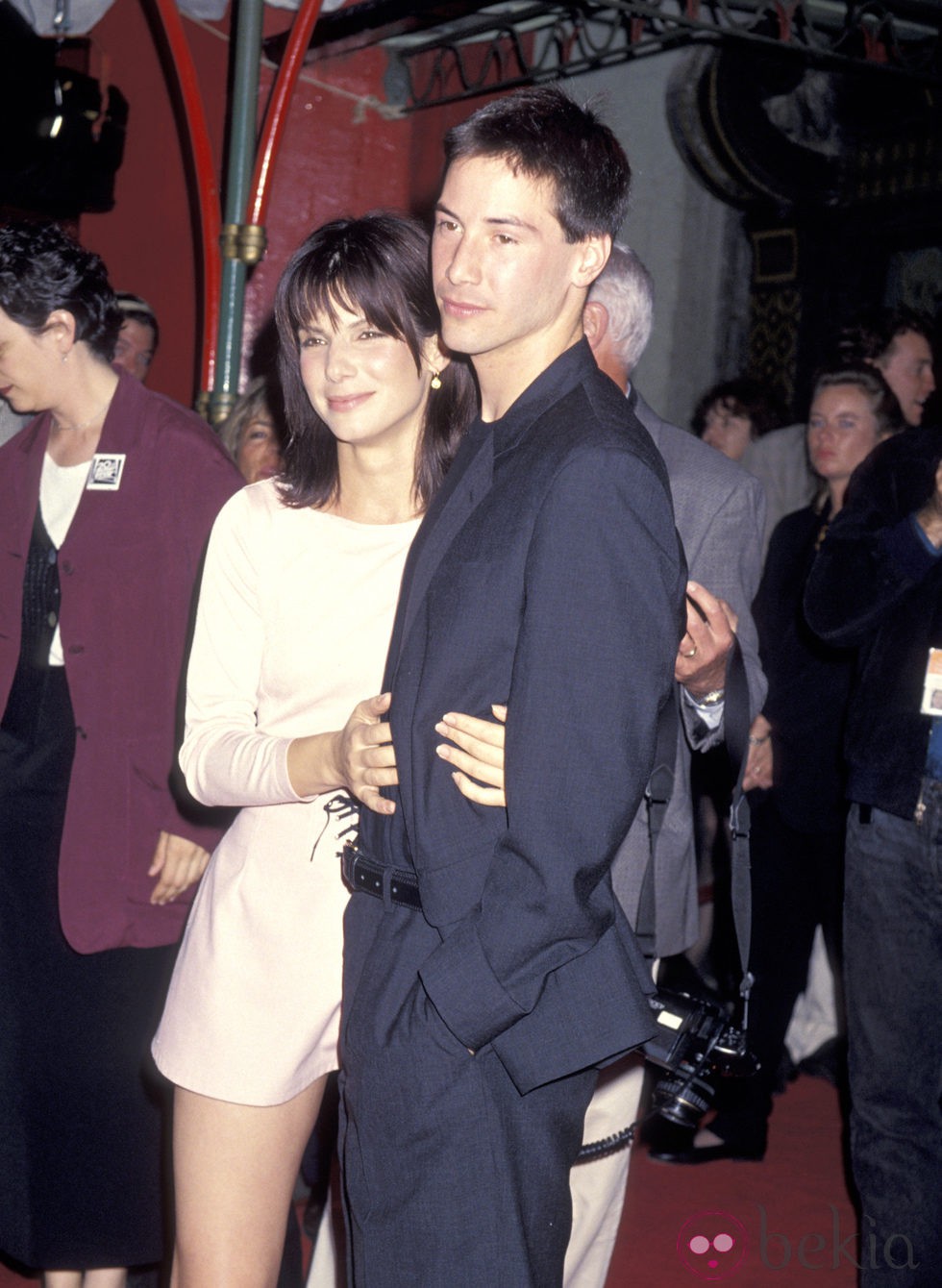 Sandra Bullock y Keanu Reeves en el estreno de 'Speed'