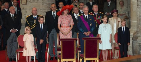 Los Reyes de Bélgica y sus hijos en el Día Nacional de Bélgica 2014