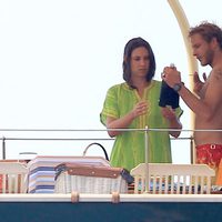 Andrea Casiraghi y Tatiana Santo Domingo en Ibiza a bordo del Pacha III