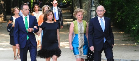 Soraya Saenz Santamaría y Cristobal Montoro en la boda de Belén de Guindos y Gonzalo Diniz 