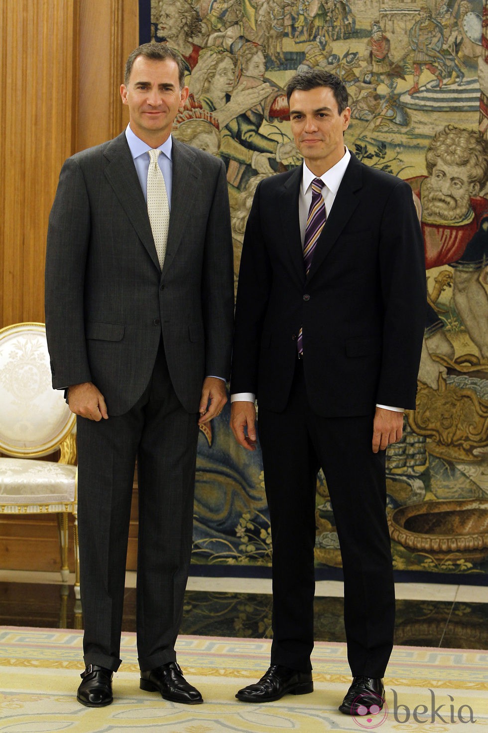 El Rey Felipe recibe por primera vez a Pedro Sánchez