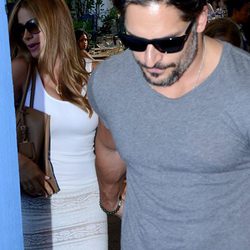 Sofia Vergara y Joe Manganiello pasean de la mano en Miami