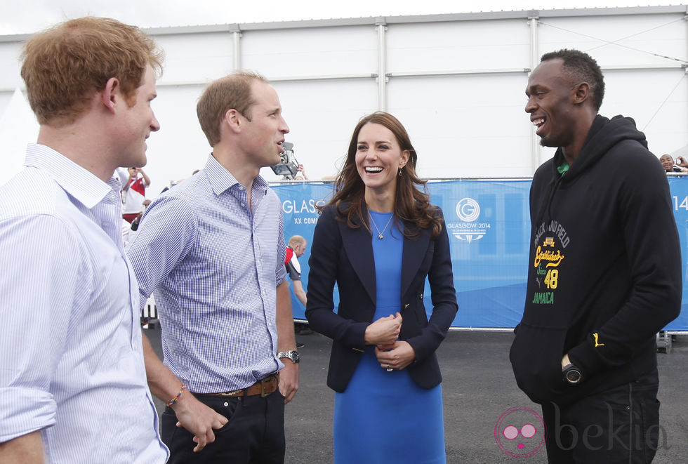 Los Duques de Cambridge y el Príncipe Harry con Usain Bolt en Glasgow