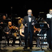 Josep Carreras y Ainhoa Arteta actuando en el Starlite Festival Marbella 2014