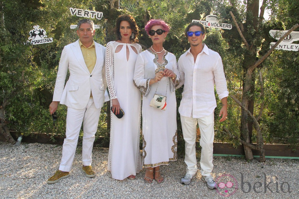 Boris Izaguirre, Nieves Álvarez, Antonia Dell'Atte y Clemente Lecquio en el torneo de polo Engel & Wölkers celebrado en Mallorca