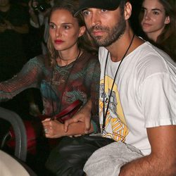 Natalie Portman y Benjamin Millepied en el concierto de Beyoncé y Jay Z en Pasadena